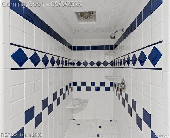 22624 Rio Vista Street, Saint Clair Shores, MI 48081