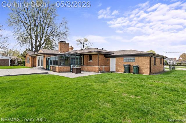 22624 Rio Vista Street, Saint Clair Shores, MI 48081