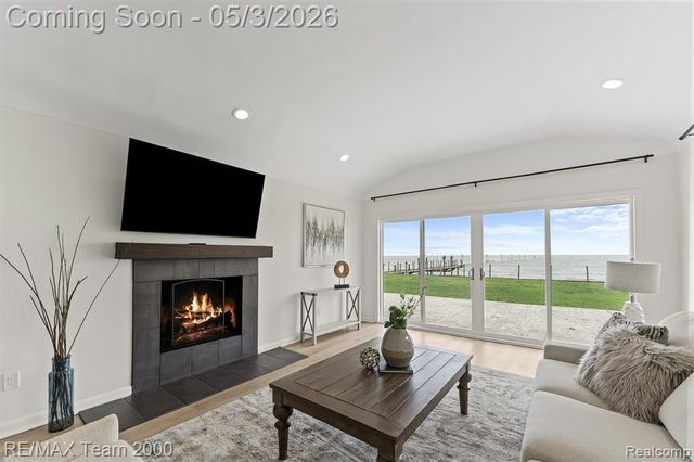 22624 Rio Vista Street, Saint Clair Shores, MI 48081