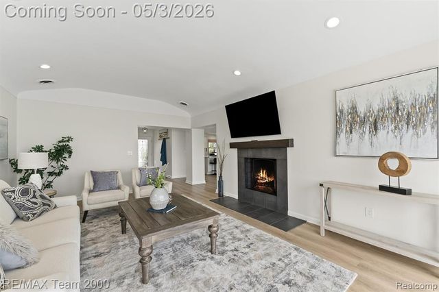 22624 Rio Vista Street, Saint Clair Shores, MI 48081