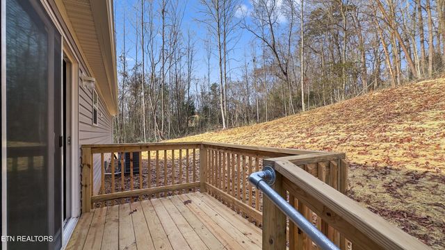 103 Baker Rd, Rockwood, TN 37854