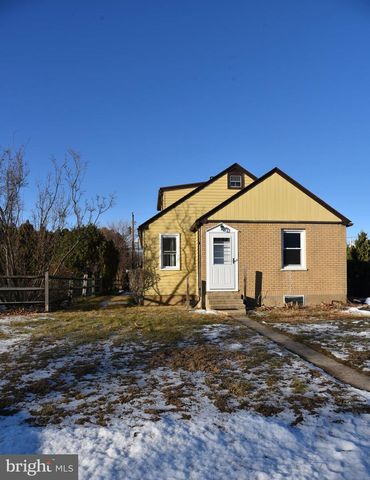 2637 HELEN ST, Allentown, PA 18104