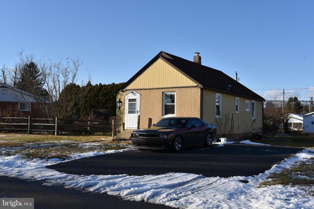 2637 HELEN ST, Allentown, PA 18104