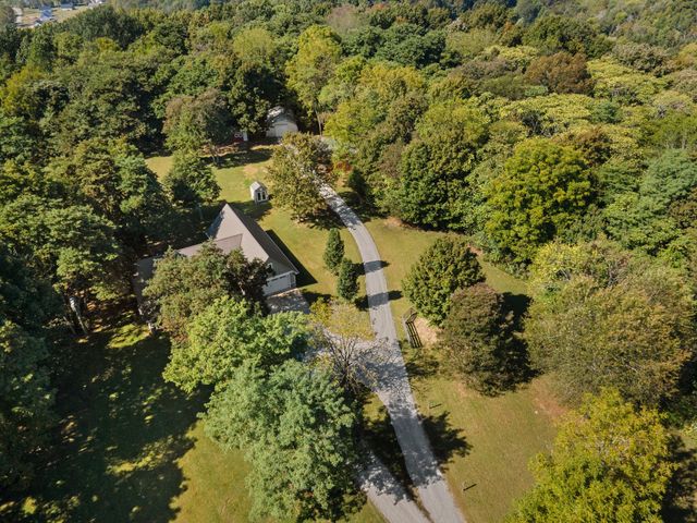 2150 Poarch Hollow Rd, Lewisburg, TN 37091