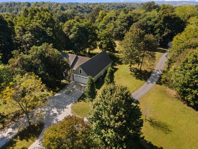 2150 Poarch Hollow Rd, Lewisburg, TN 37091