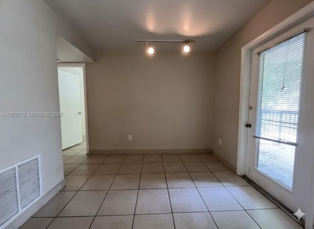 4201 W Mcnab Rd 15, Pompano Beach, FL 33069