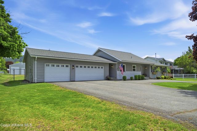 7464 N 4th Street, Dalton Gardens, ID 83815