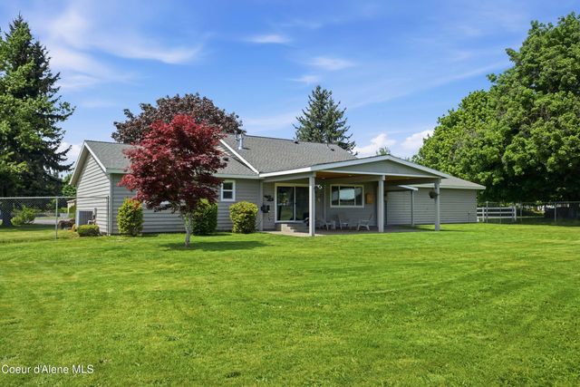 7464 N 4th Street, Dalton Gardens, ID 83815