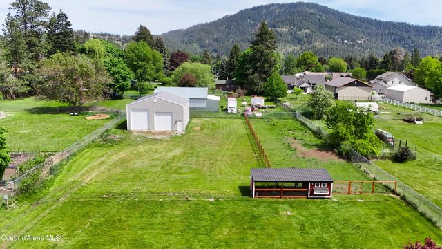 7464 N 4th Street, Dalton Gardens, ID 83815