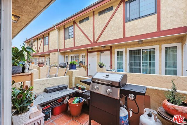 7422 Hazeltine Avenue 3, Van Nuys (los Angeles), CA 91405