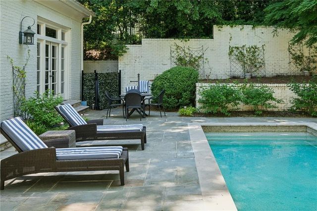 82 Blackland Road NW, Atlanta, GA 30342
