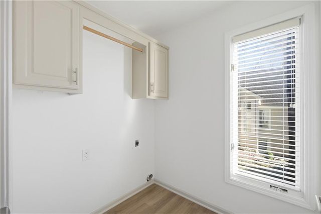 7955 W 118th Place, Overland Park, KS 66210