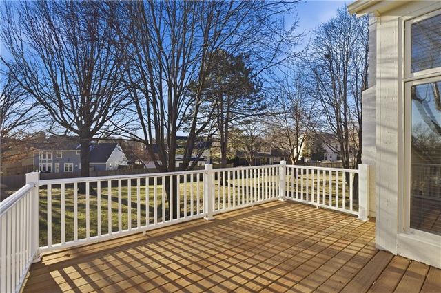 7955 W 118th Place, Overland Park, KS 66210