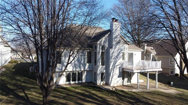 7955 W 118th Place, Overland Park, KS 66210