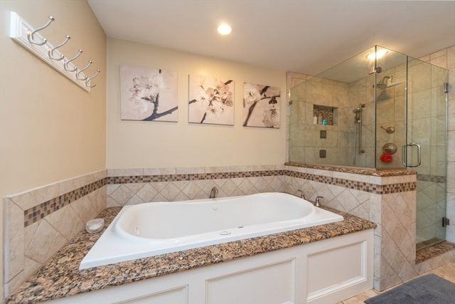 140 Bayberry Cir, Bridgewater, MA 02324