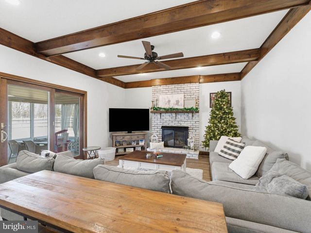 126 LIPIZZAN RD, Sewell, NJ 08080