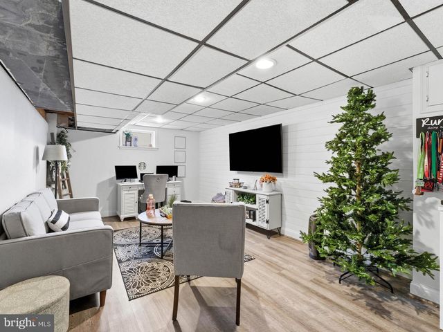 126 LIPIZZAN RD, Sewell, NJ 08080