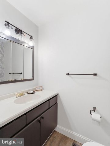 126 LIPIZZAN RD, Sewell, NJ 08080