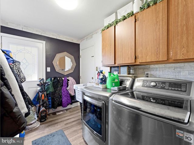 126 LIPIZZAN RD, Sewell, NJ 08080