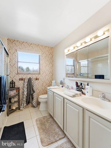 126 LIPIZZAN RD, Sewell, NJ 08080