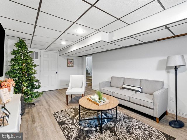 126 LIPIZZAN RD, Sewell, NJ 08080