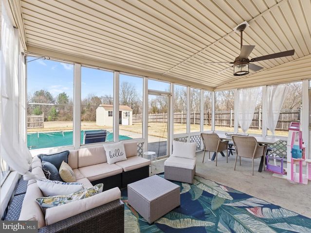 126 LIPIZZAN RD, Sewell, NJ 08080