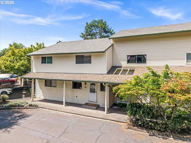 627 N HAYDEN BAY Dr 14, Portland, OR 97217