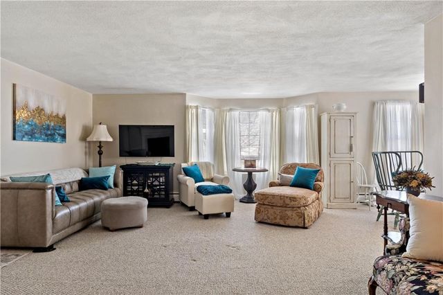 18 Pond Court C, North Providence, RI 02904