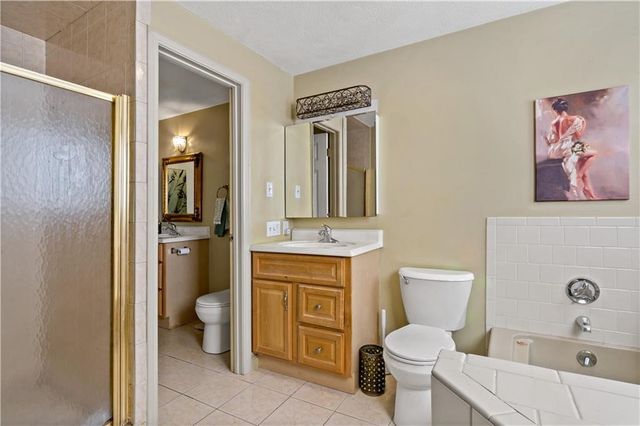 18 Pond Court C, North Providence, RI 02904