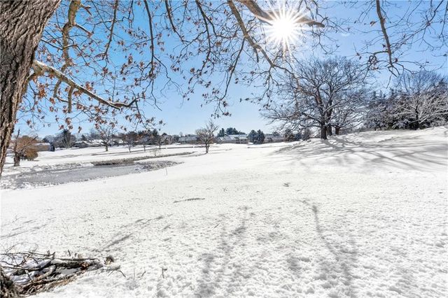 18 Pond Court C, North Providence, RI 02904