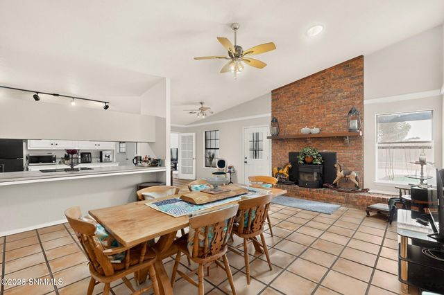 4136 E Winchester Road, Las Cruces, NM 88011