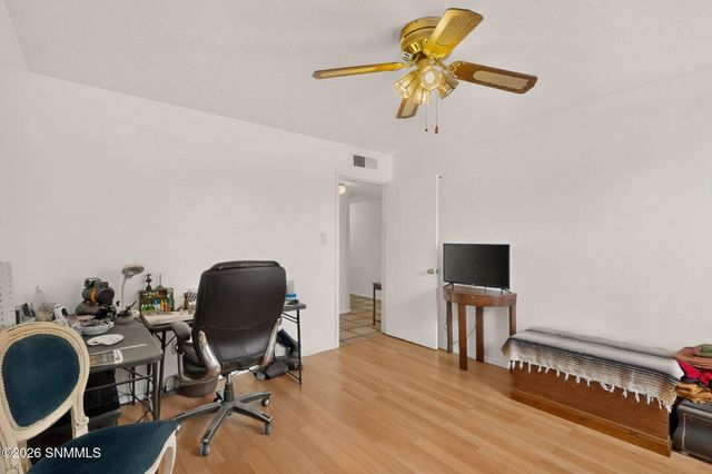 4136 E Winchester Road, Las Cruces, NM 88011