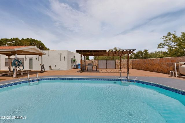 4136 E Winchester Road, Las Cruces, NM 88011