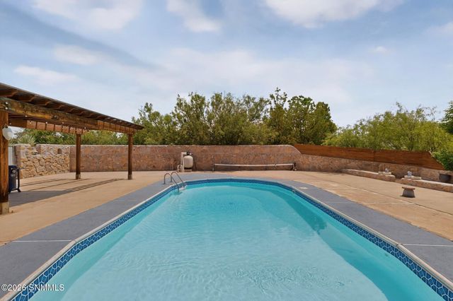 4136 E Winchester Road, Las Cruces, NM 88011