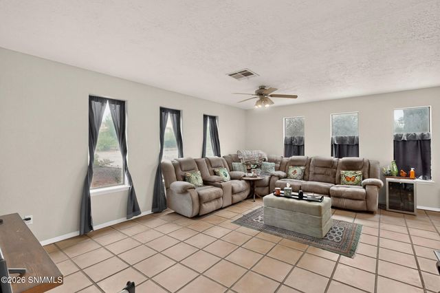 4136 E Winchester Road, Las Cruces, NM 88011