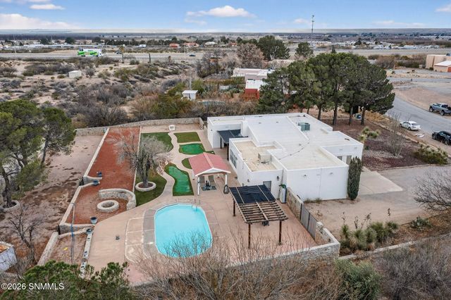 4136 E Winchester Road, Las Cruces, NM 88011