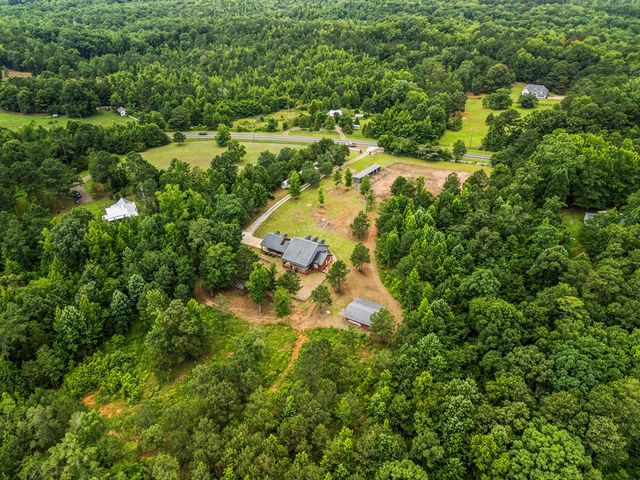 1309 Kings Gap Road, Hamilton, GA 31811