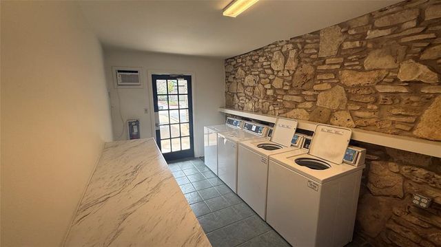 500 E Riverside DR 132, Austin, TX 78704
