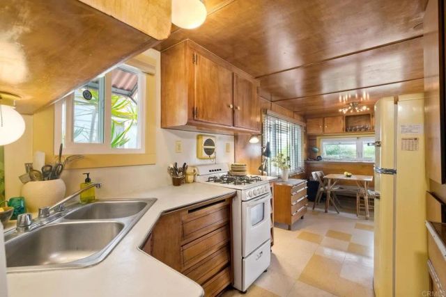 170 Diana 20, Encinitas, CA 92024