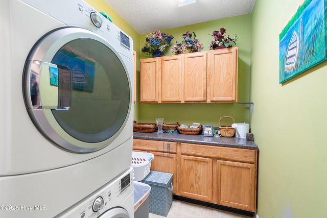 9113 Twin Bay Court NW, Calabash, NC 28467