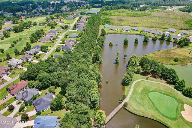 9113 Twin Bay Court NW, Calabash, NC 28467