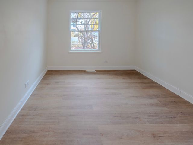 25 Illinois Avenue M1, Schaumburg, IL 60193