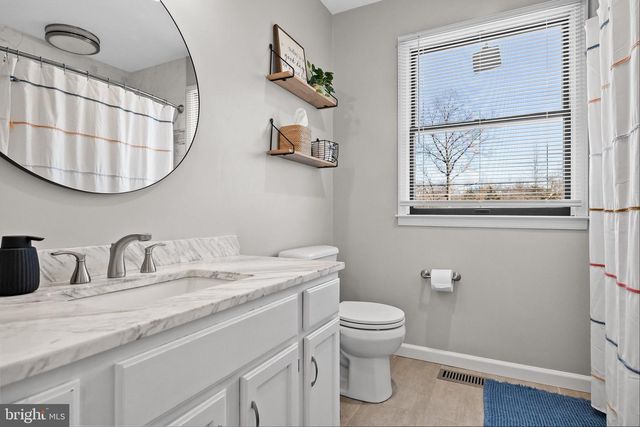 54 MANCHESTER, Mount Holly, NJ 08060