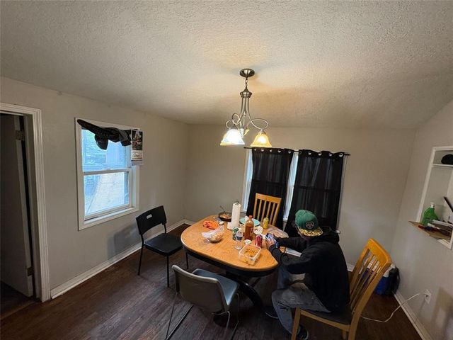 1319 E 9th Street, Des Moines, IA 50316