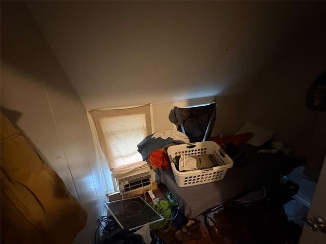 1319 E 9th Street, Des Moines, IA 50316