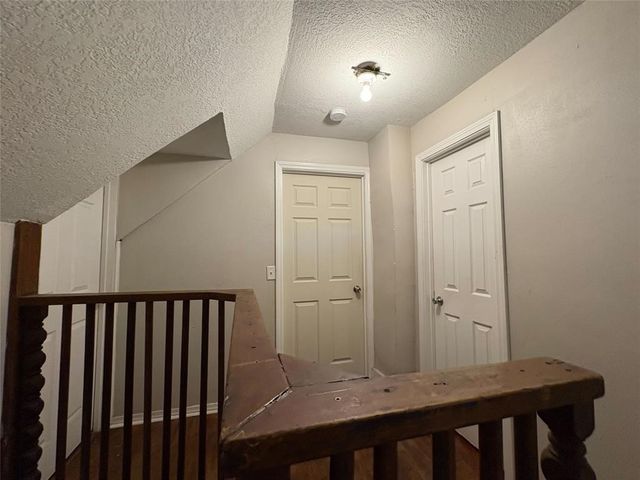 1319 E 9th Street, Des Moines, IA 50316