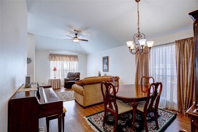 8729 Lake Meadows Lane, Fort Worth, TX 76053