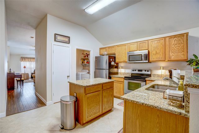 8729 Lake Meadows Lane, Fort Worth, TX 76053