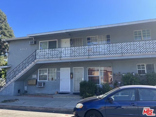 6054 Farmdale Avenue 6, North Hollywood, CA 91606