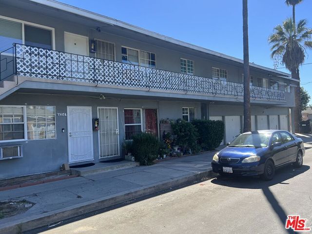 6054 Farmdale Avenue 6, North Hollywood, CA 91606